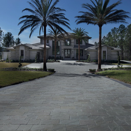 DRIVEWAY PAVERS - 'De Terra' Promenade-Natural Sandstone with an Aged Finish